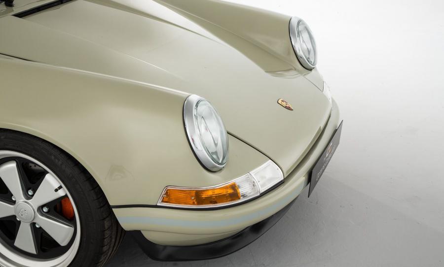  Porsche 911 Restomod by Theon 2016 года  (фото 13 из 40)